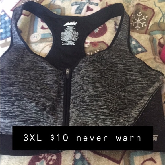 Clothes - Picture 16 of 16